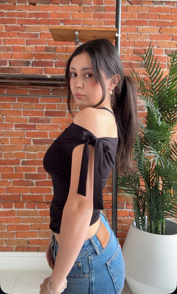 Project Yasmin Off Shoulder Tee