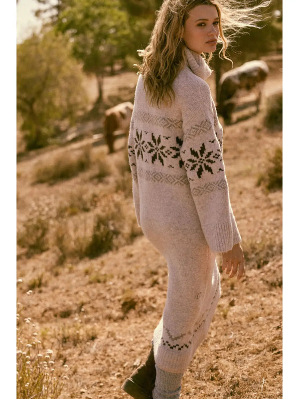 Promesa Alpine Snowflake Midi Sweater Dress