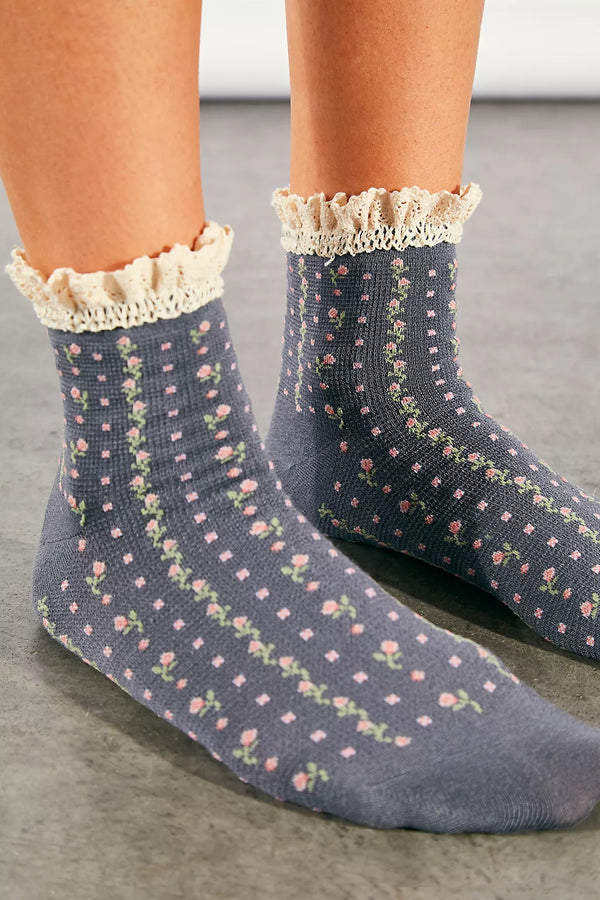 Free People Rosebud Waffle Sock